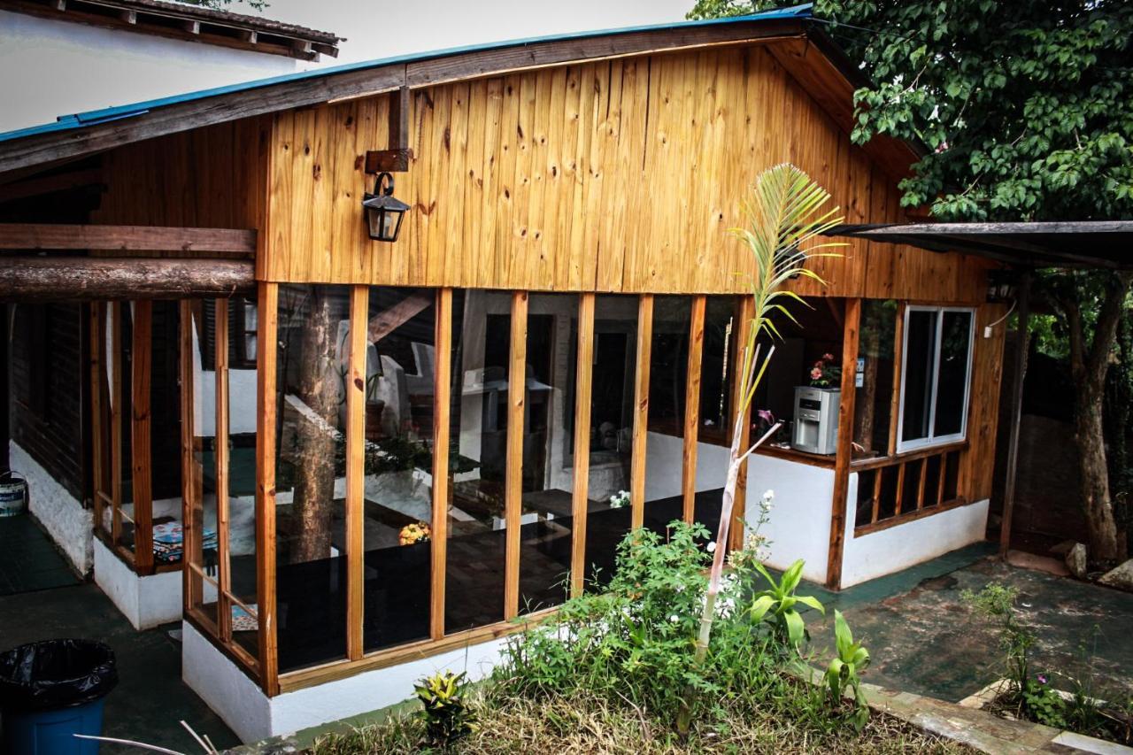 Hostel Krieger Hauss Puerto Iguazú Exterior foto